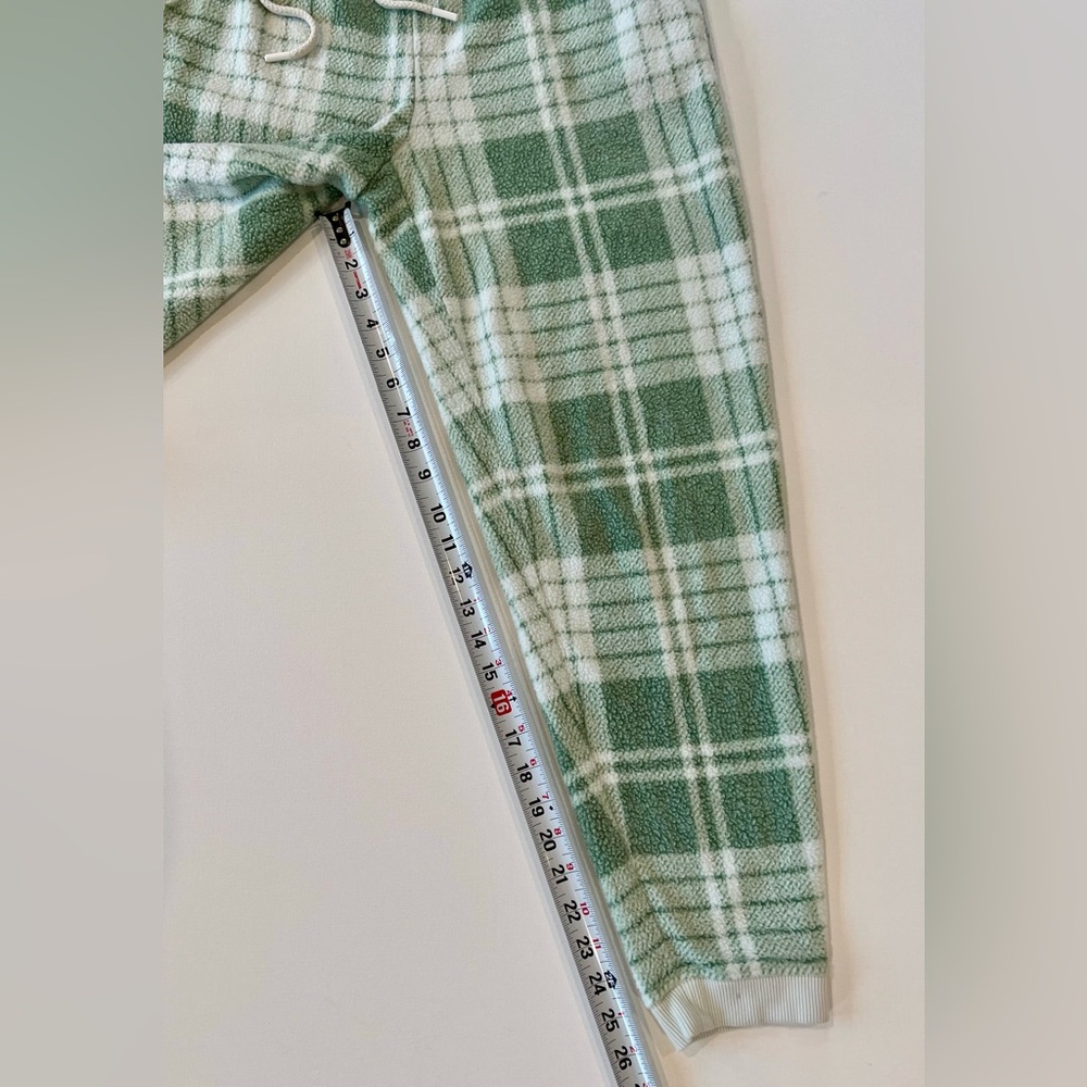 Aerie Snowed In Plaid Green Fleece Joggers PJ’s Pants Viscose Medium - Picture 3 of 12